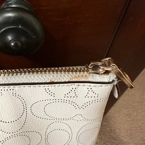 Coach Ivory Signature C Gallery Tote - Picture 7 of 14